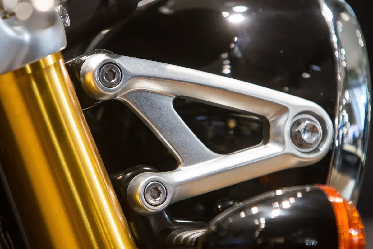 Triumph Thruxton RS a EICMA 2019. Foto e dati (25)