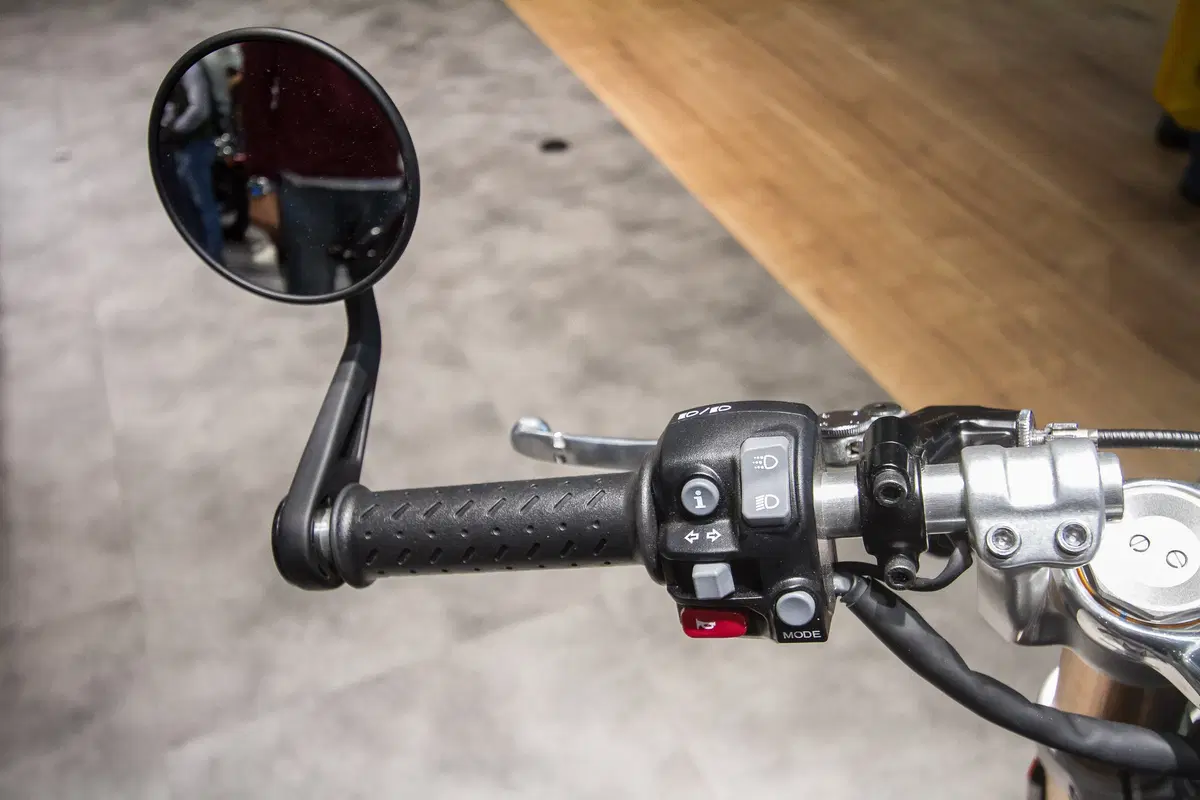 Triumph Thruxton RS a EICMA 2019. Foto e dati (26)