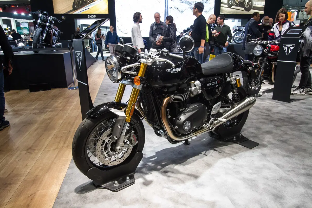 Triumph Thruxton RS a EICMA 2019. Foto e dati (3)