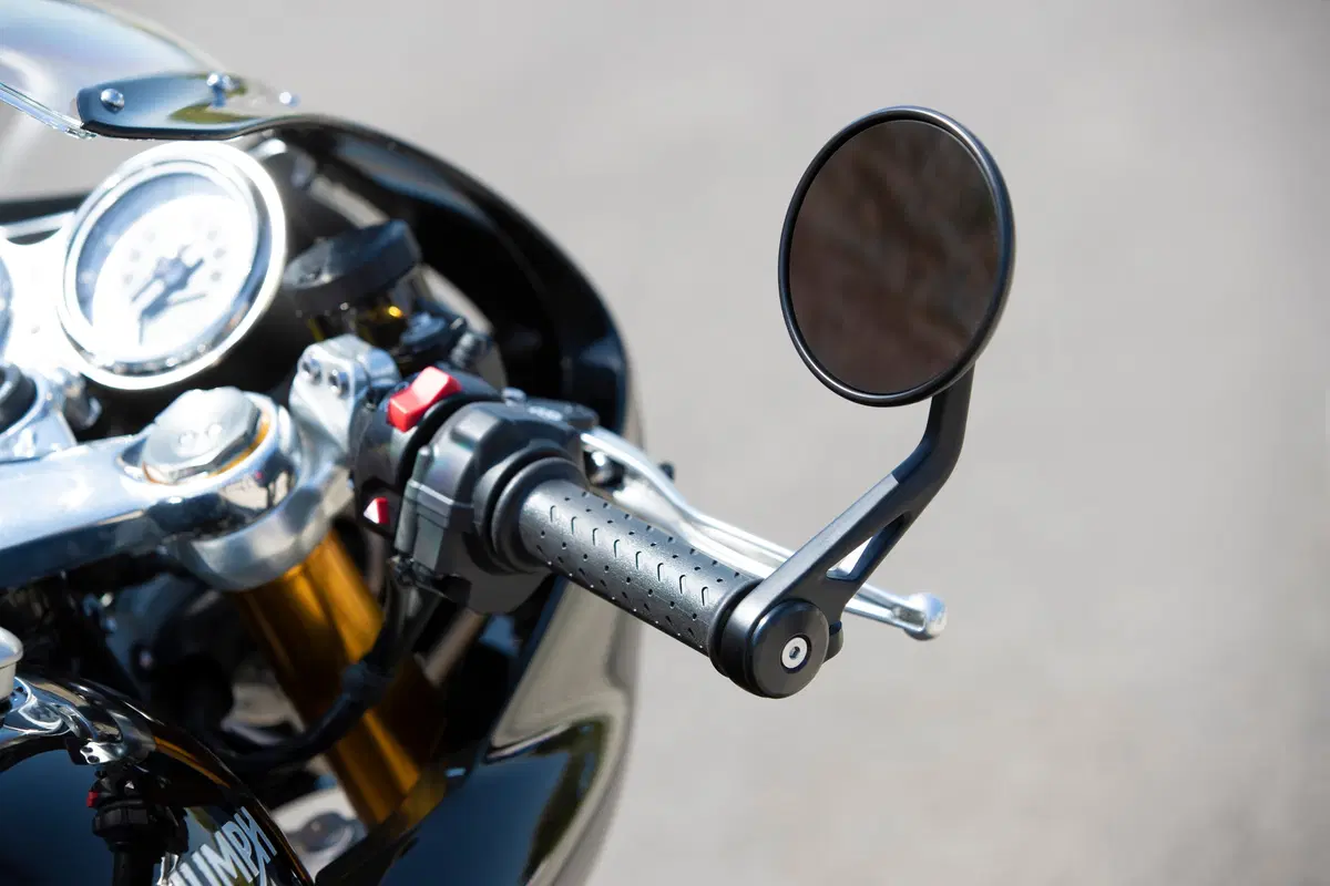 Triumph Thruxton RS a EICMA 2019. Foto e dati (3)