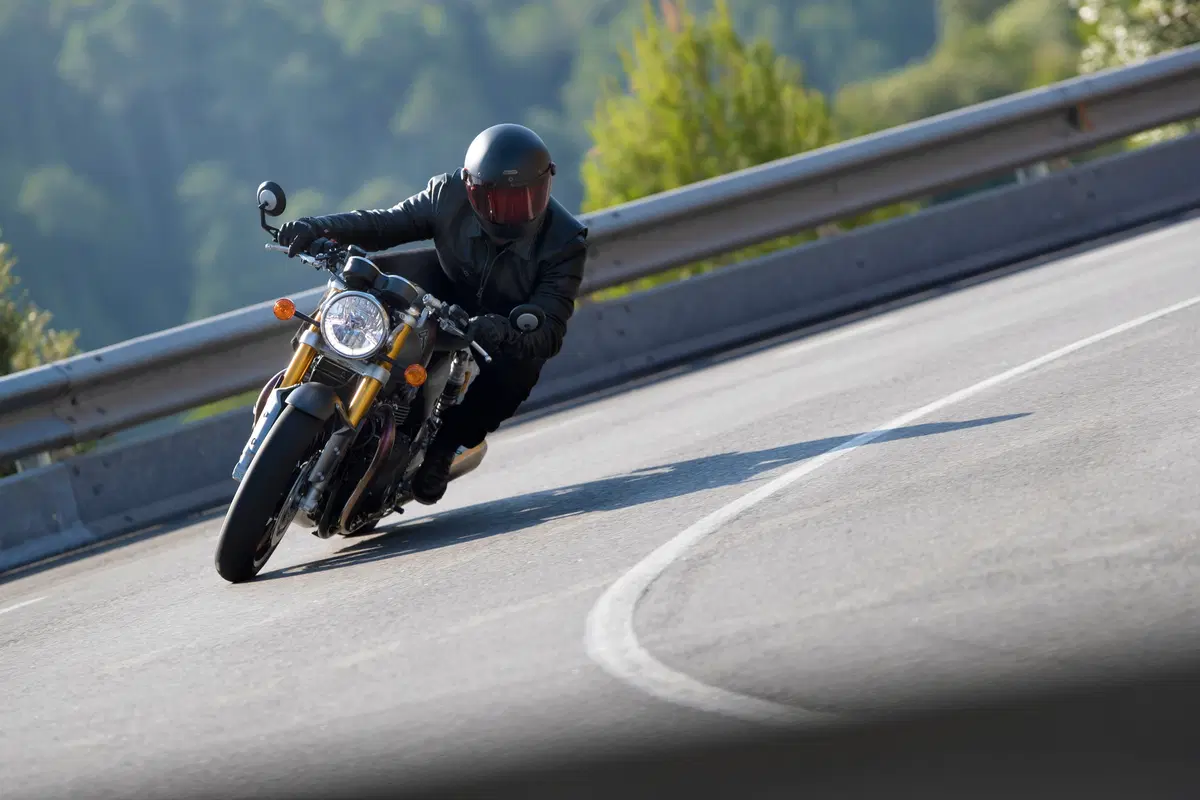 Triumph Thruxton RS a EICMA 2019. Foto e dati (15)
