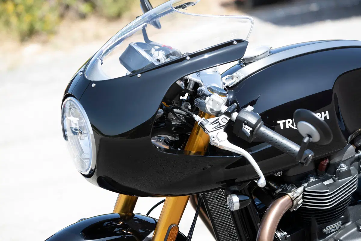 Triumph Thruxton RS a EICMA 2019. Foto e dati (18)
