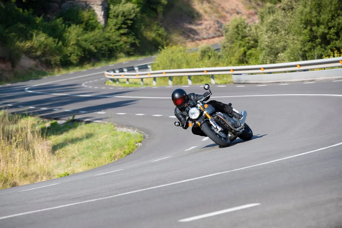 Triumph Thruxton RS a EICMA 2019. Foto e dati (22)