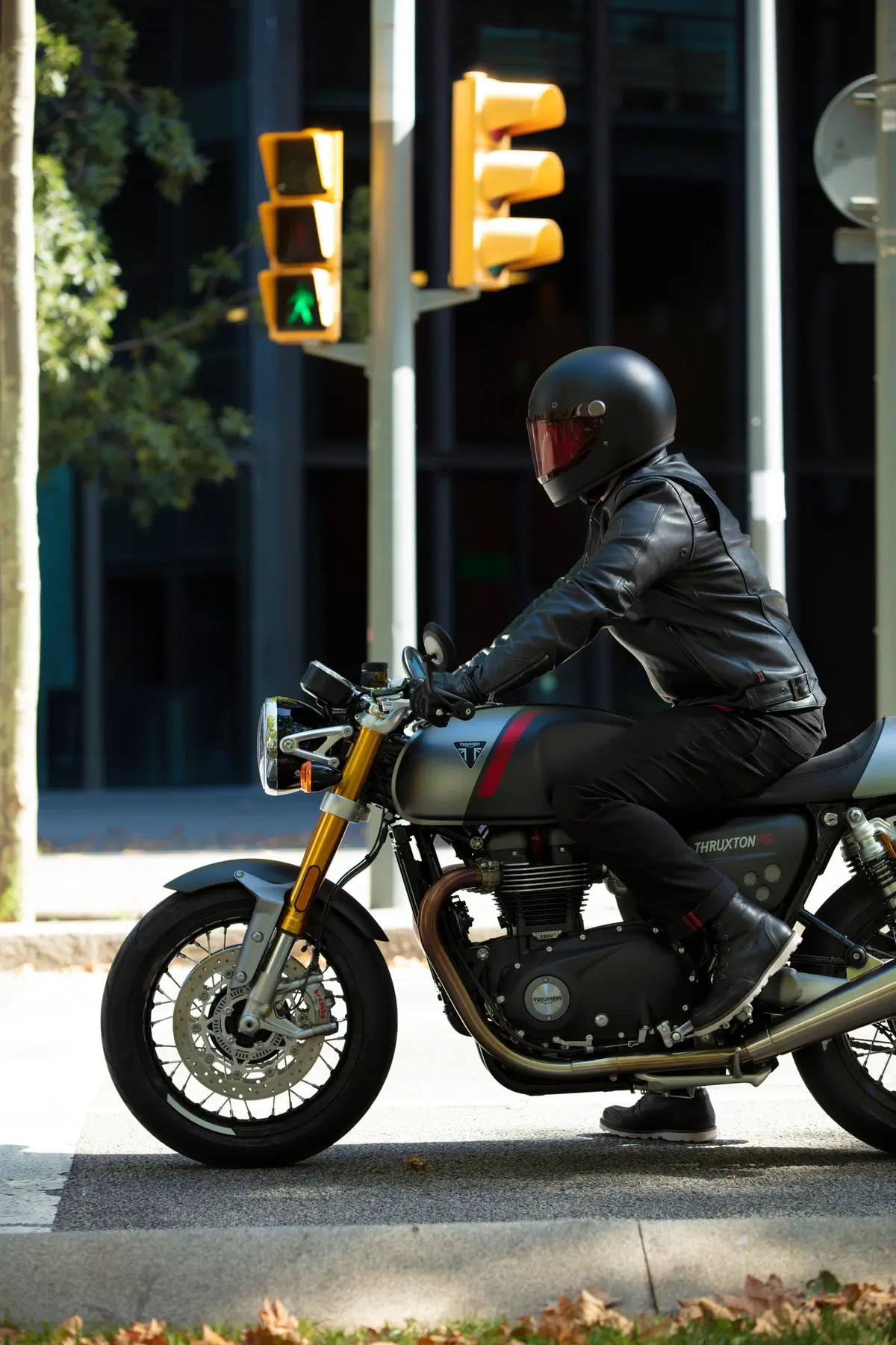 Triumph Thruxton RS a EICMA 2019. Foto e dati (23)
