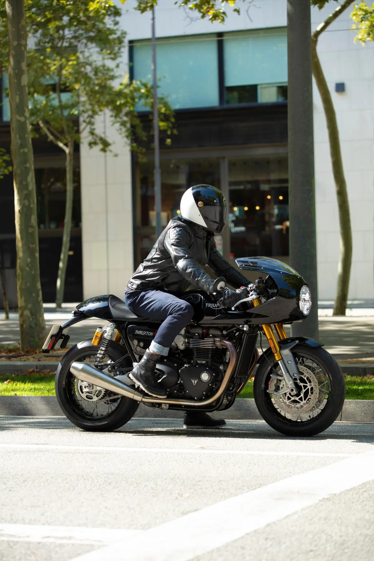 Triumph Thruxton RS a EICMA 2019. Foto e dati (28)