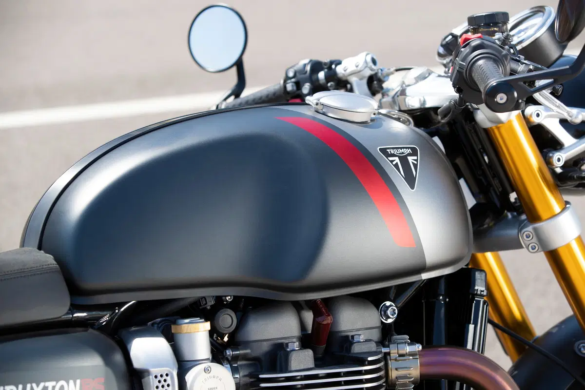 Triumph Thruxton RS a EICMA 2019. Foto e dati (34)