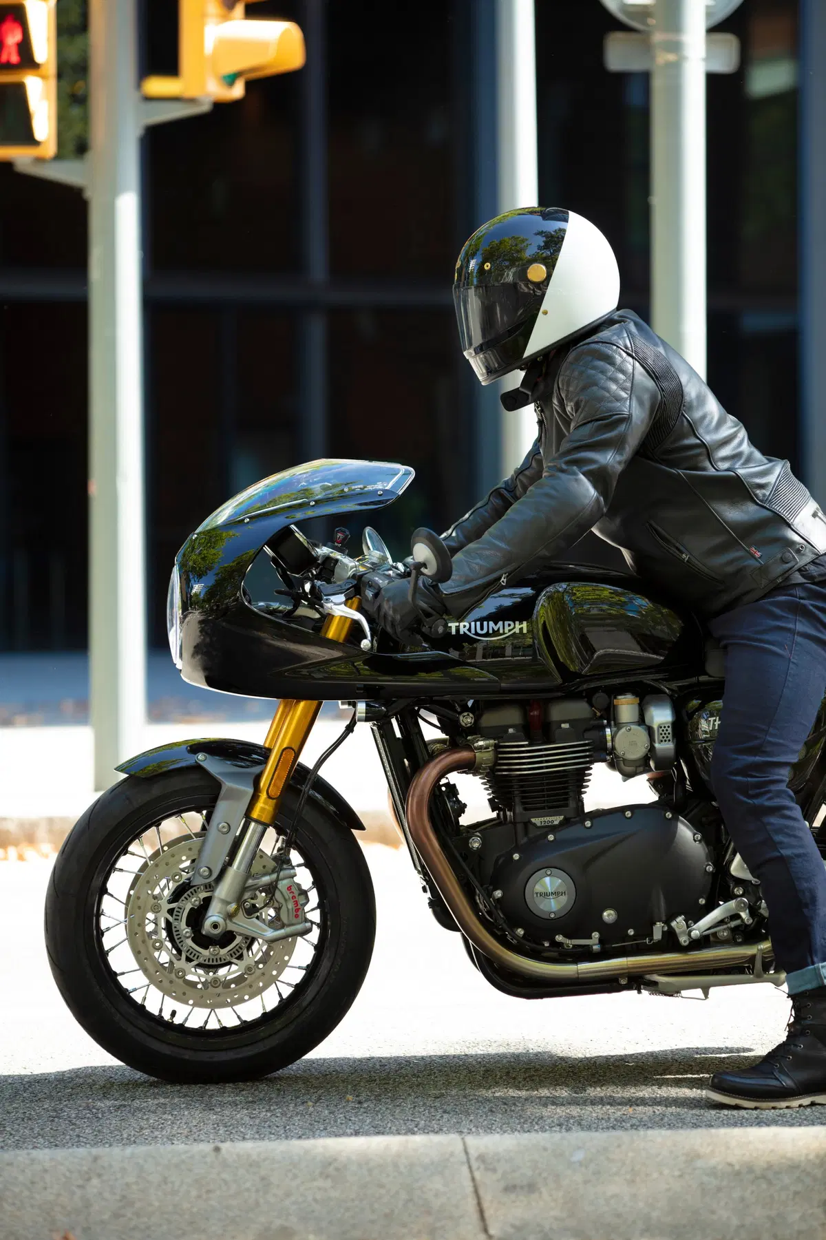 Triumph Thruxton RS a EICMA 2019. Foto e dati (36)