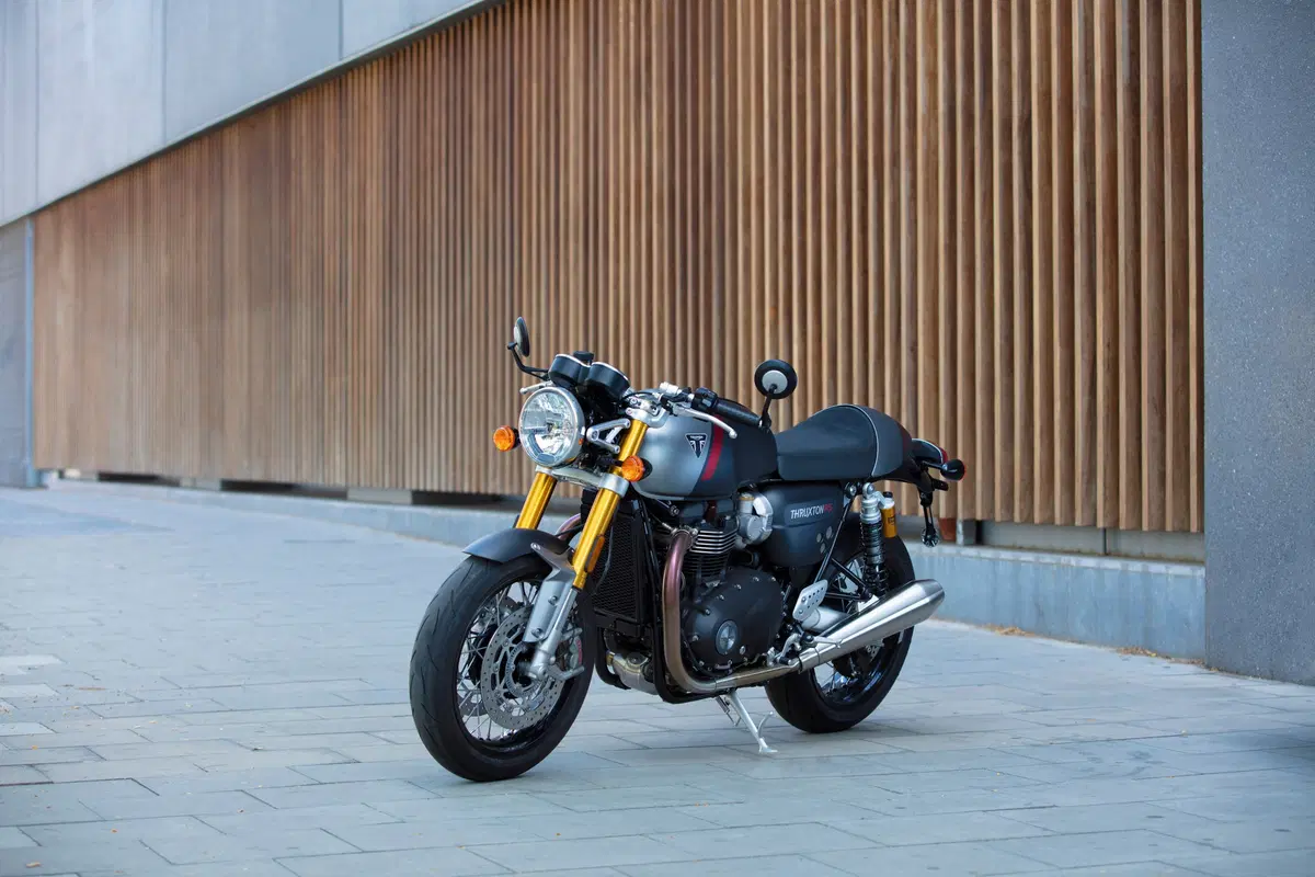Triumph Thruxton RS a EICMA 2019. Foto e dati (40)