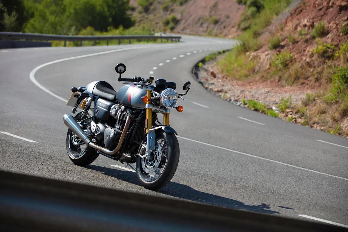 Triumph Thruxton RS a EICMA 2019. Foto e dati (43)