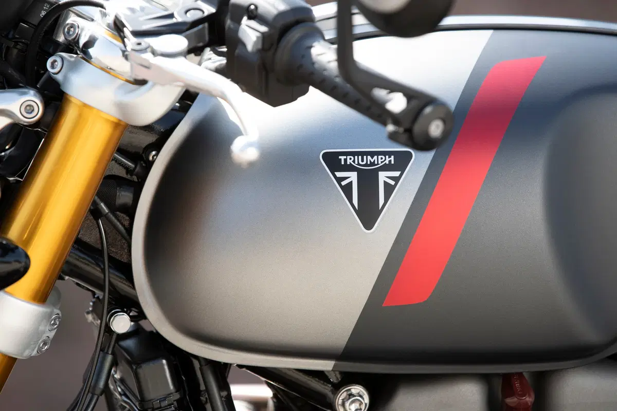 Triumph Thruxton RS a EICMA 2019. Foto e dati (47)