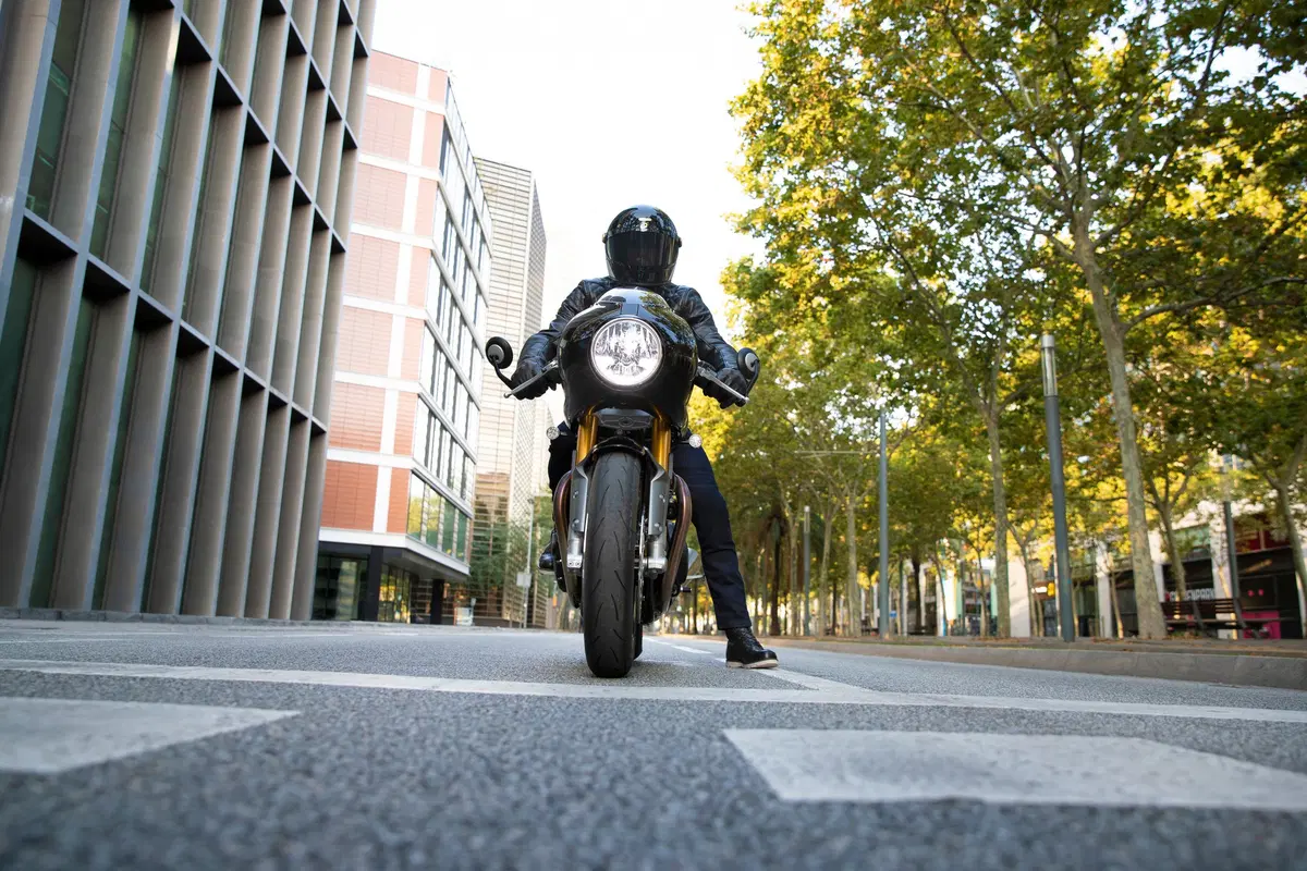 Triumph Thruxton RS a EICMA 2019. Foto e dati (54)