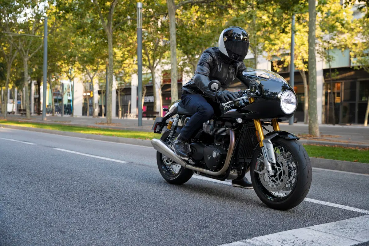 Triumph Thruxton RS a EICMA 2019. Foto e dati (55)