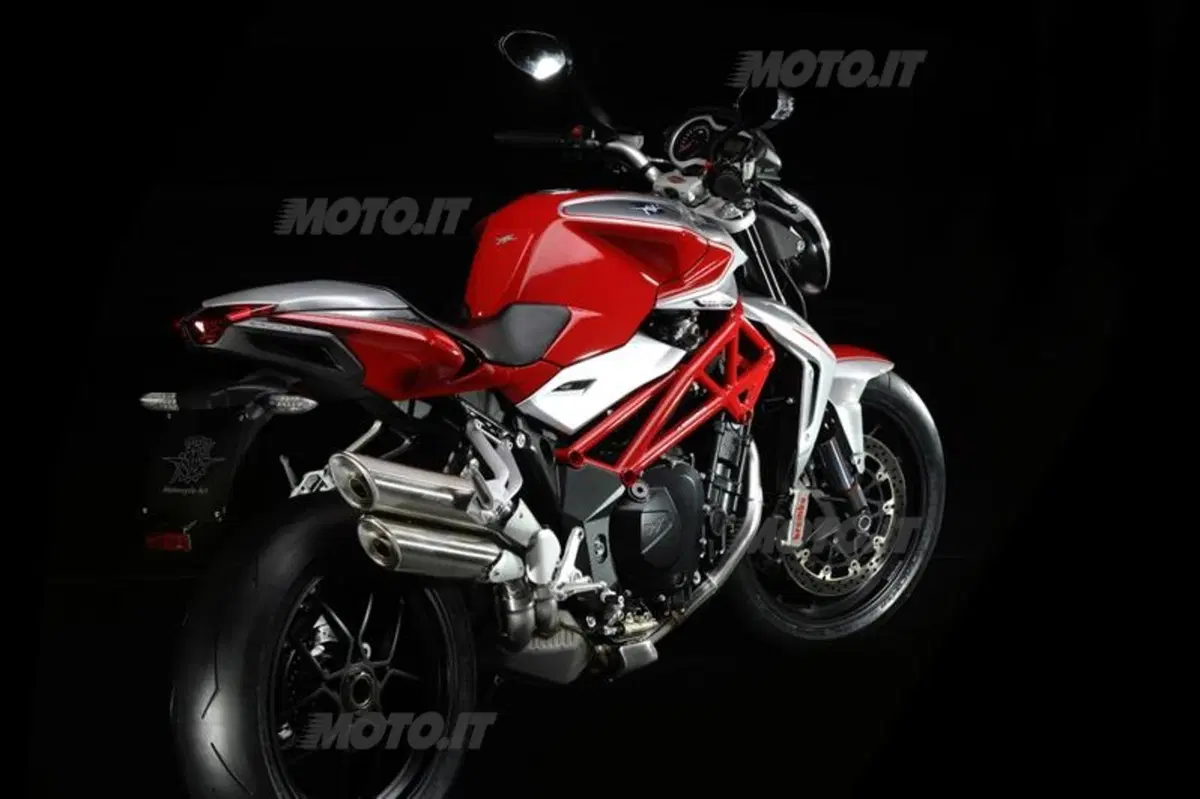 Nuova MV Agusta Brutale RR 1090 (10)