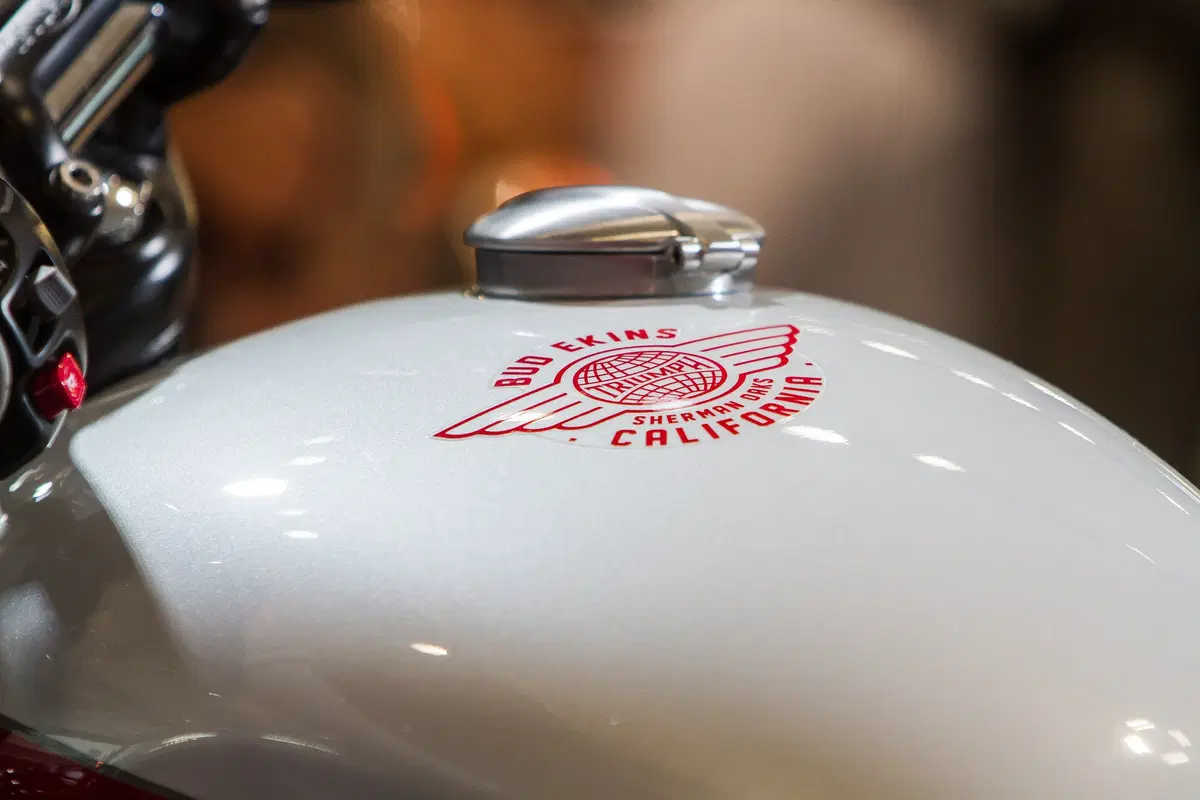 Triumph Bonneville T120 e T100 Bud Ekins (8)