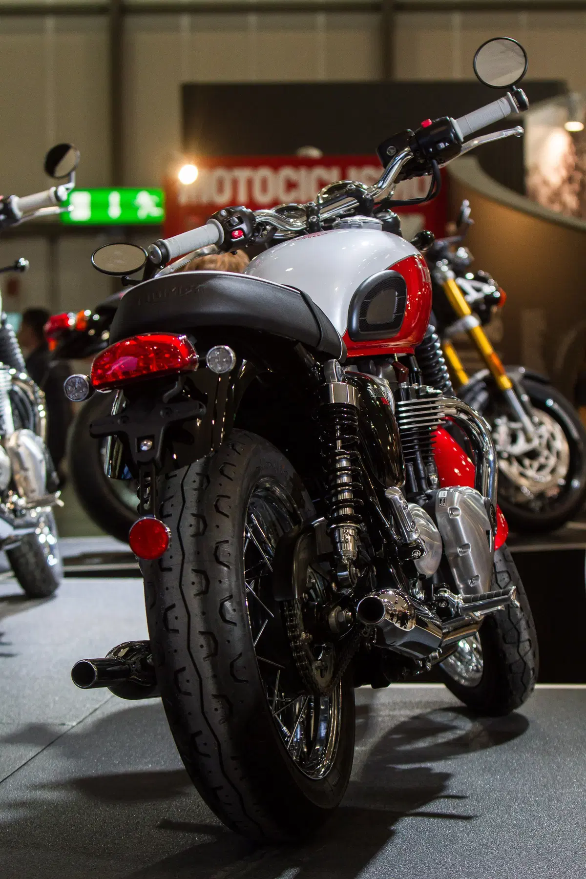 Triumph Bonneville T120 e T100 Bud Ekins (24)