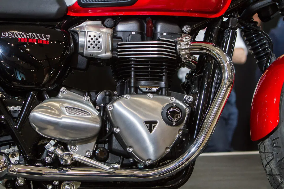 Triumph Bonneville T120 e T100 Bud Ekins (26)
