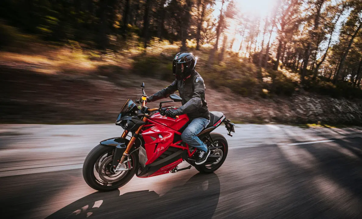 Energica Eva Eva Ribelle (2020 - 22) (9)