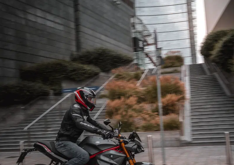 Energica Eva Eva Ribelle (2020 - 22) (13)