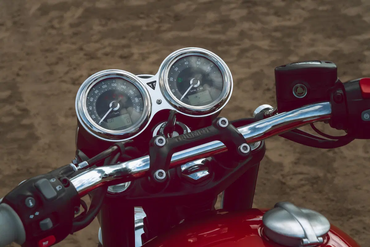 Triumph Bonneville T120 e T100 Bud Ekins (16)