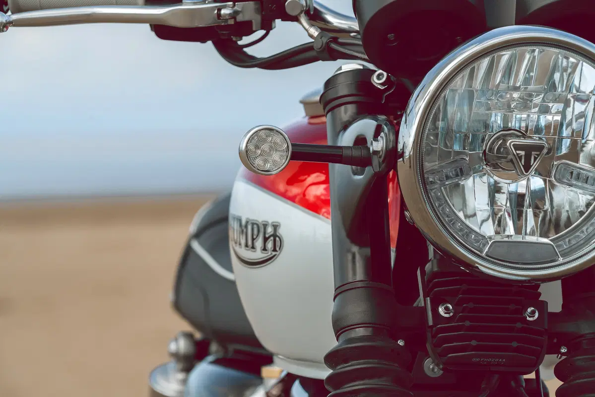 Triumph Bonneville T120 e T100 Bud Ekins (22)