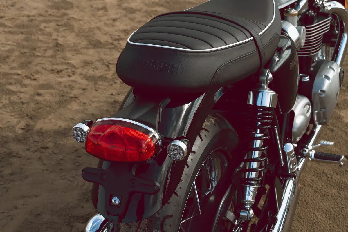 Triumph Bonneville T120 e T100 Bud Ekins (29)