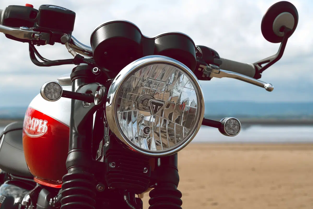 Triumph Bonneville T120 e T100 Bud Ekins (31)