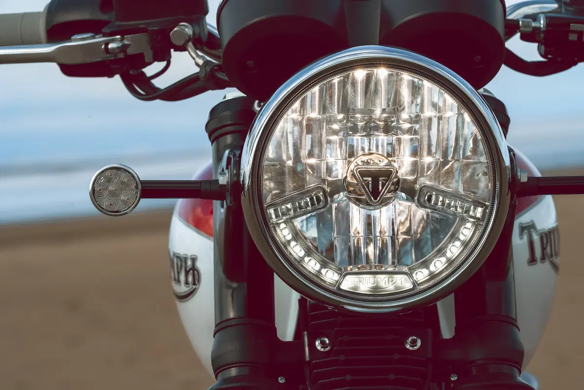Triumph Bonneville T120 e T100 Bud Ekins (35)