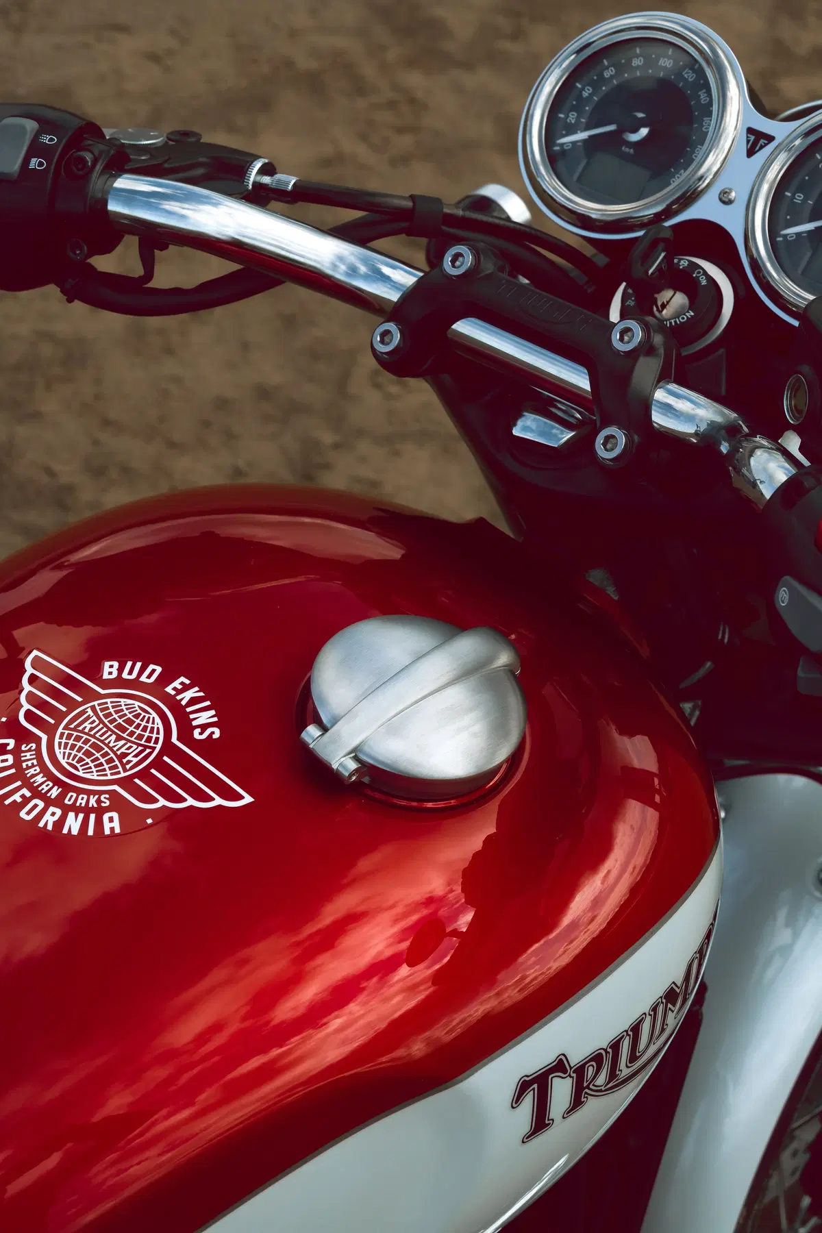Triumph Bonneville T120 e T100 Bud Ekins (40)