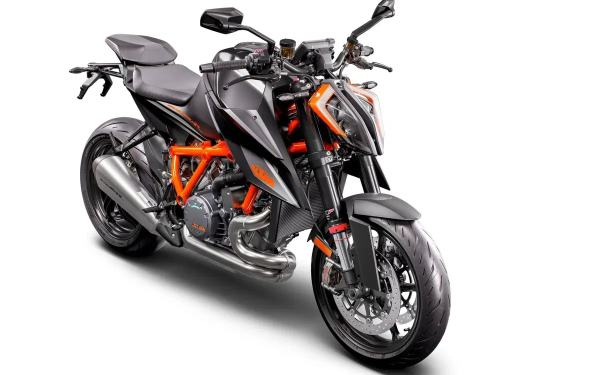 KTM 1290 Super Duke R a EICMA 2019: foto, dati e prezzi (2)