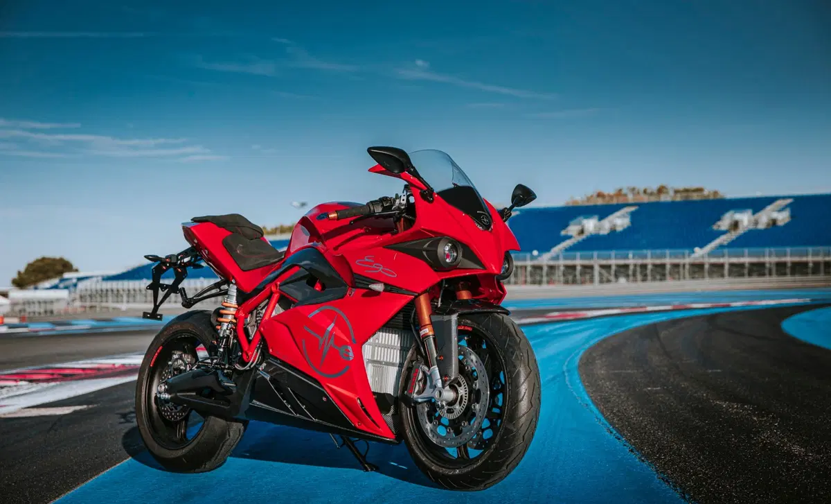 Energica Ego Ego+ (2020) (2)