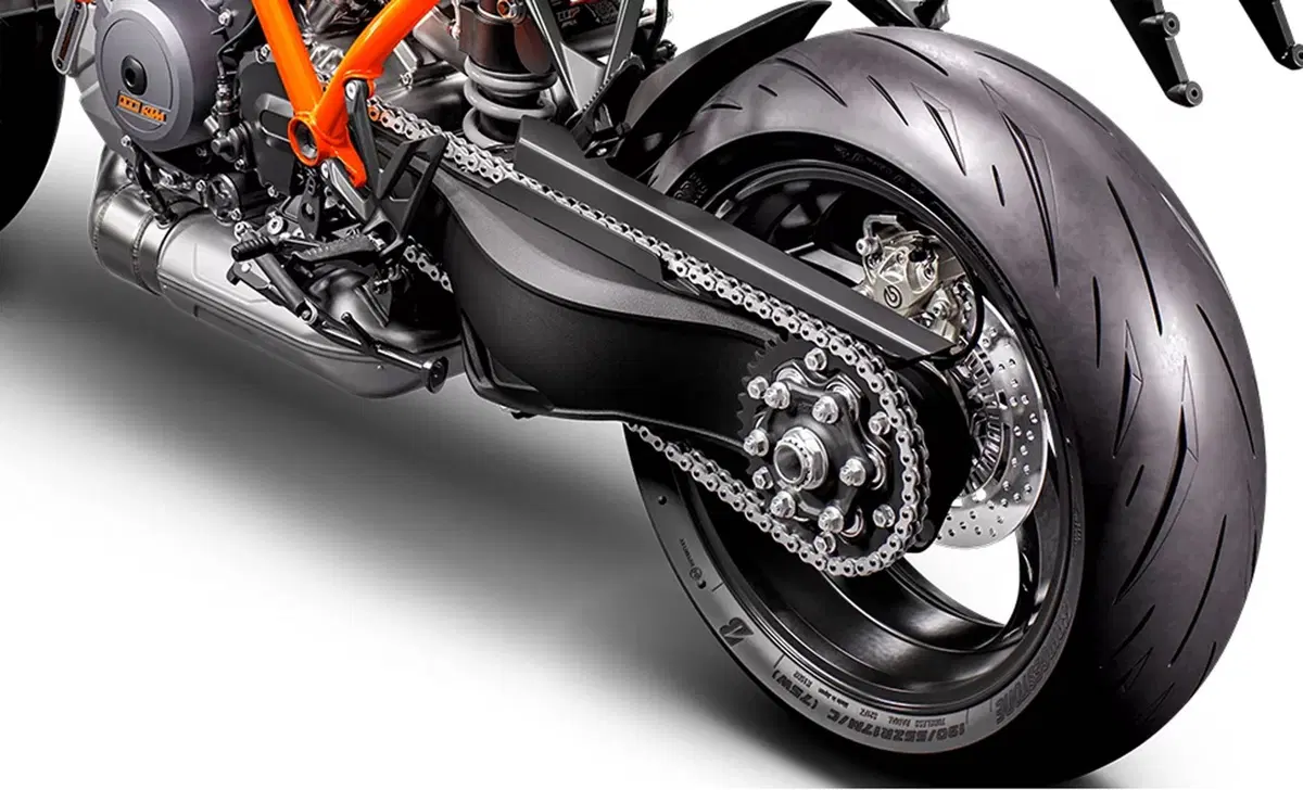 KTM 1290 Super Duke R 1290 Super Duke R (2020) (8)