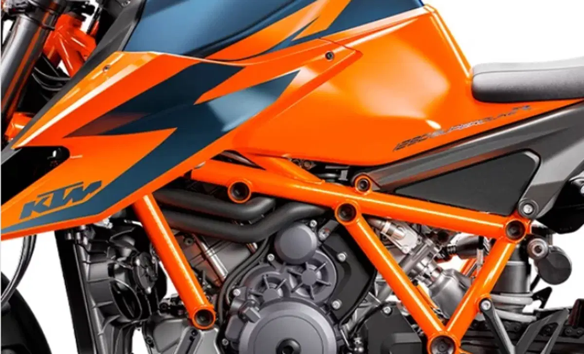 KTM 1290 Super Duke R 1290 Super Duke R (2020) (11)