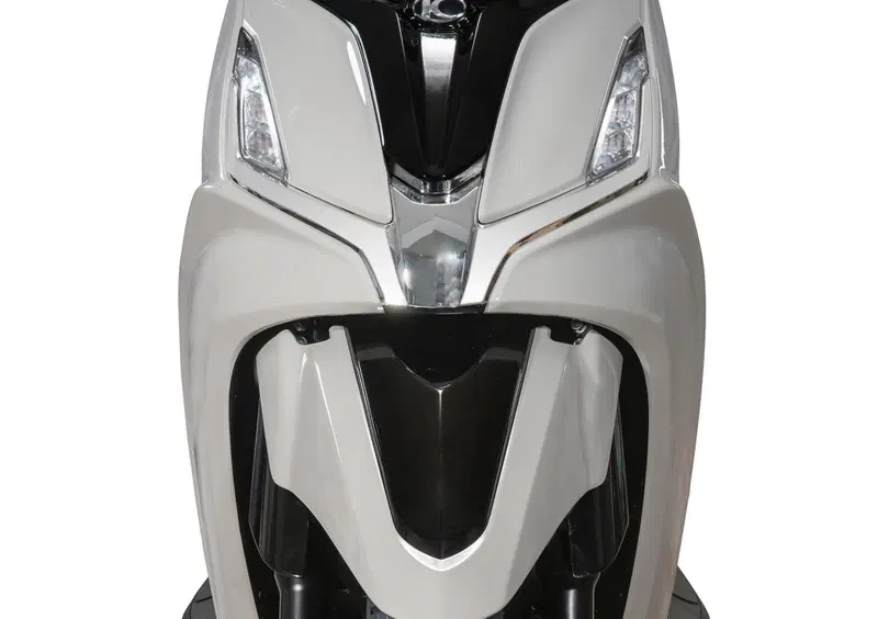 Kymco Agility 300 Agility 300 + (2020) (4)
