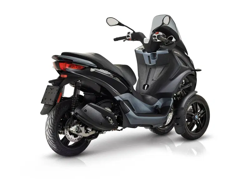 Piaggio MP3 310 (2025 - 26) (2)