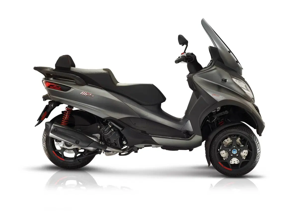 Piaggio MP3 530 Hpe Exclusive (2025 - 26) (3)
