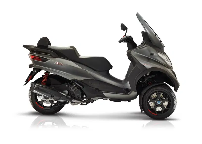 Piaggio MP3 530 Hpe Exclusive (2025 - 26) (3)