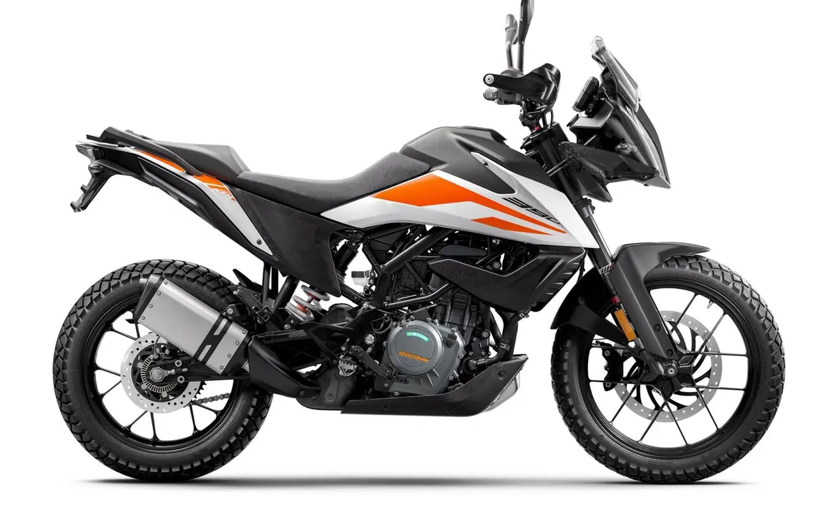KTM 390 Adventure a EICMA 2019: foto, dati e prezzo (2)