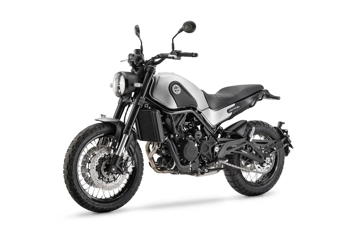 Benelli Leoncino 500 Leoncino 500 Trail ABS (2017 - 20) (3)