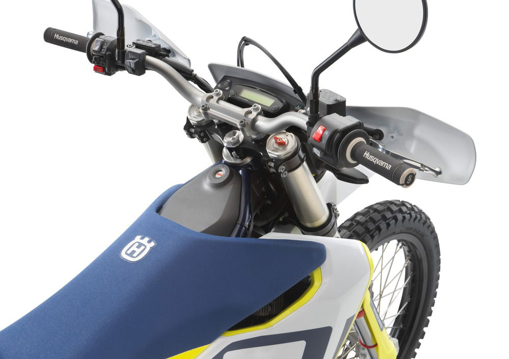 Husqvarna 701 Enduro (2020) (4)