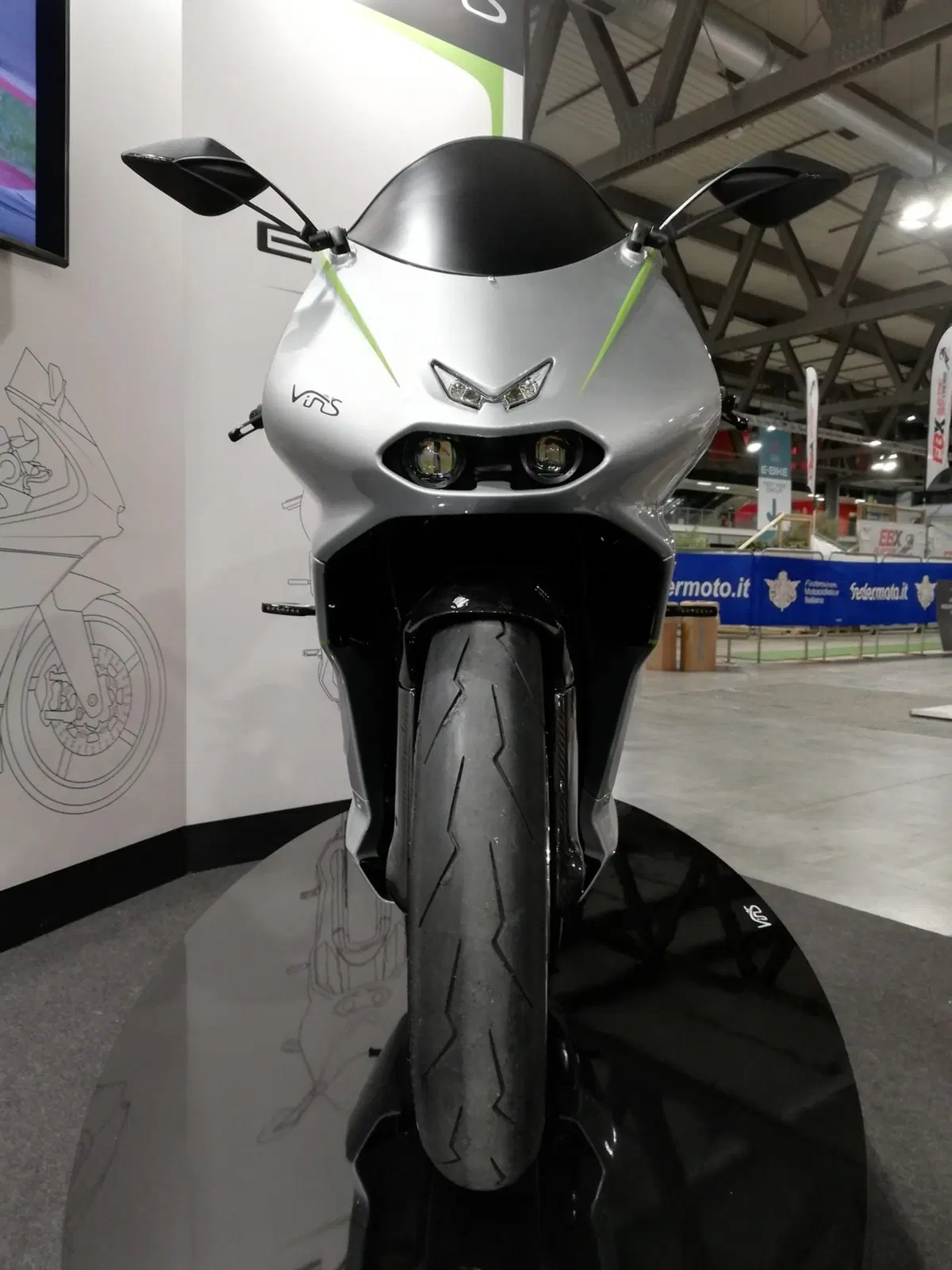 Vins EV-01: dal 2 tempi all'elettrico a EICMA 2019 (5)