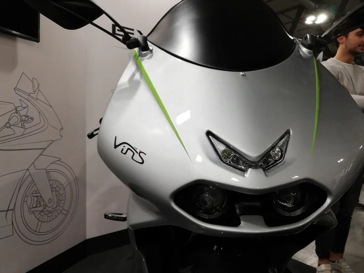 Vins EV-01: dal 2 tempi all'elettrico a EICMA 2019 (10)