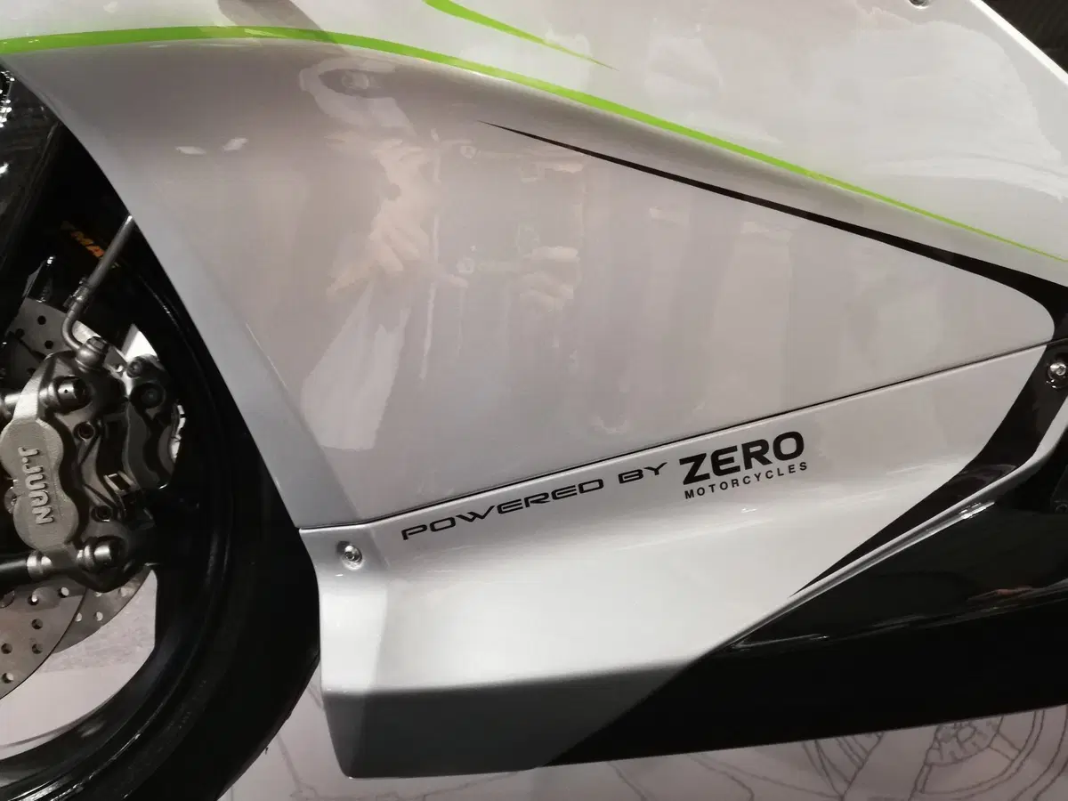 Vins EV-01: dal 2 tempi all'elettrico a EICMA 2019 (4)
