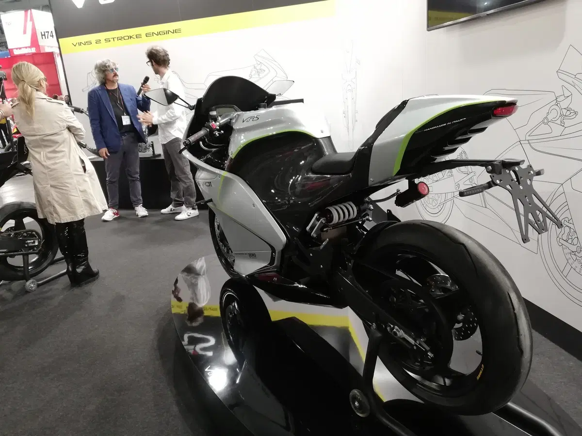 Vins EV-01: dal 2 tempi all'elettrico a EICMA 2019 (9)