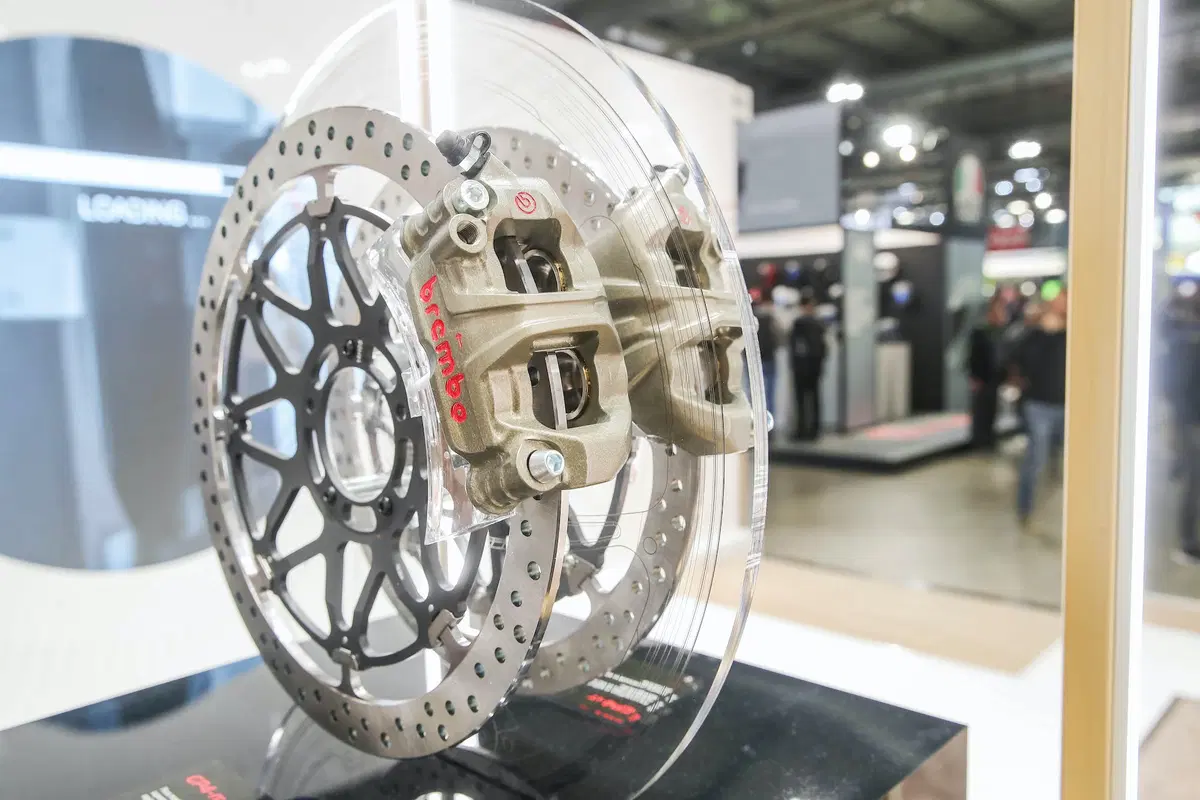 Brembo a EICMA 2019: nuova Stylema R, frizione RCS Corsacorta e pinza GP4-RR (2)