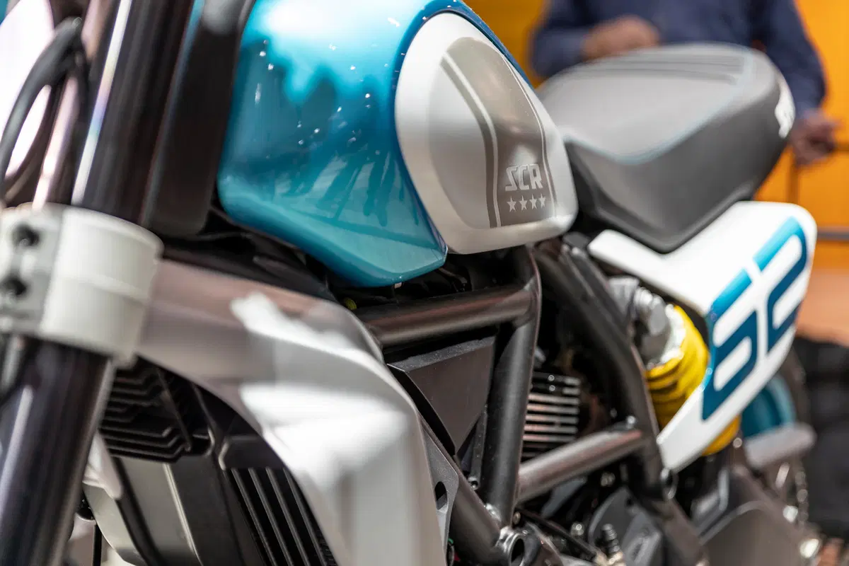 Scrambler DesertX e The Motard Concept a ECIMA 2019 (11)