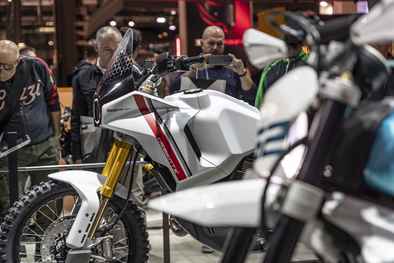 Scrambler DesertX e The Motard Concept a ECIMA 2019