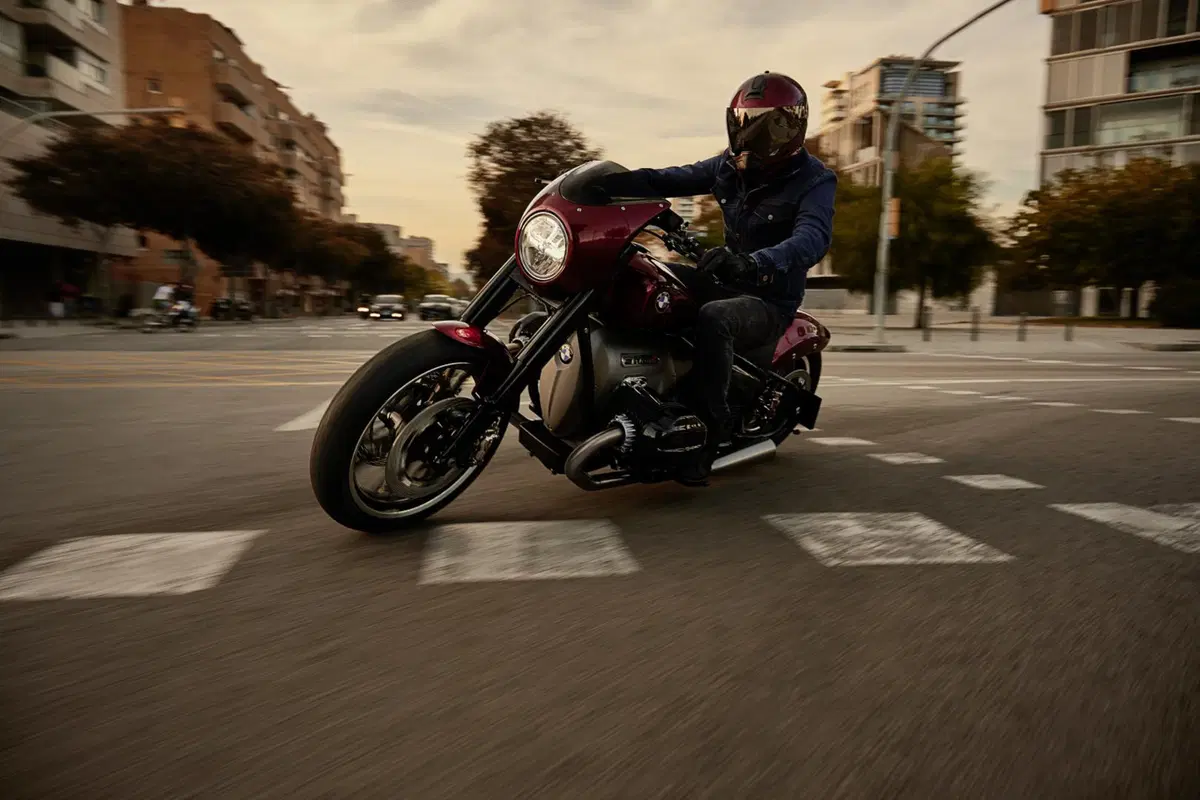 BMW Concept R 18 /2 ad EICMA 2019: una power cruiser per la casa dell'elica (7)