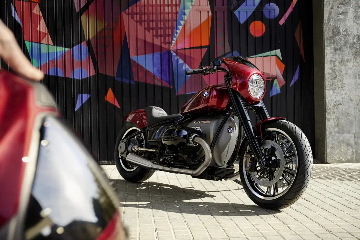 BMW Concept R 18 /2 ad EICMA 2019: una power cruiser per la casa dell'elica (6)