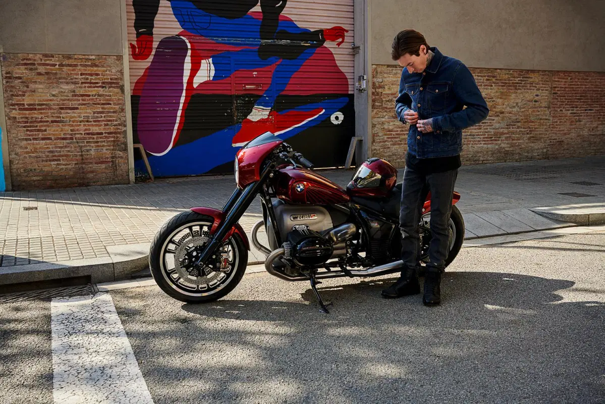BMW Concept R 18 /2 ad EICMA 2019: una power cruiser per la casa dell'elica (15)