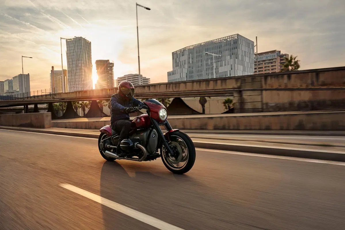 BMW Concept R 18 /2 ad EICMA 2019: una power cruiser per la casa dell'elica (17)